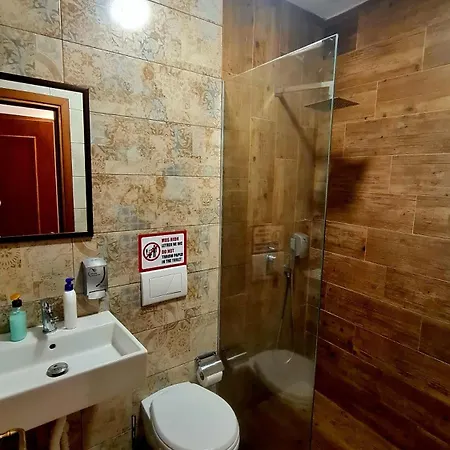 4 Rooms Boutique 3*